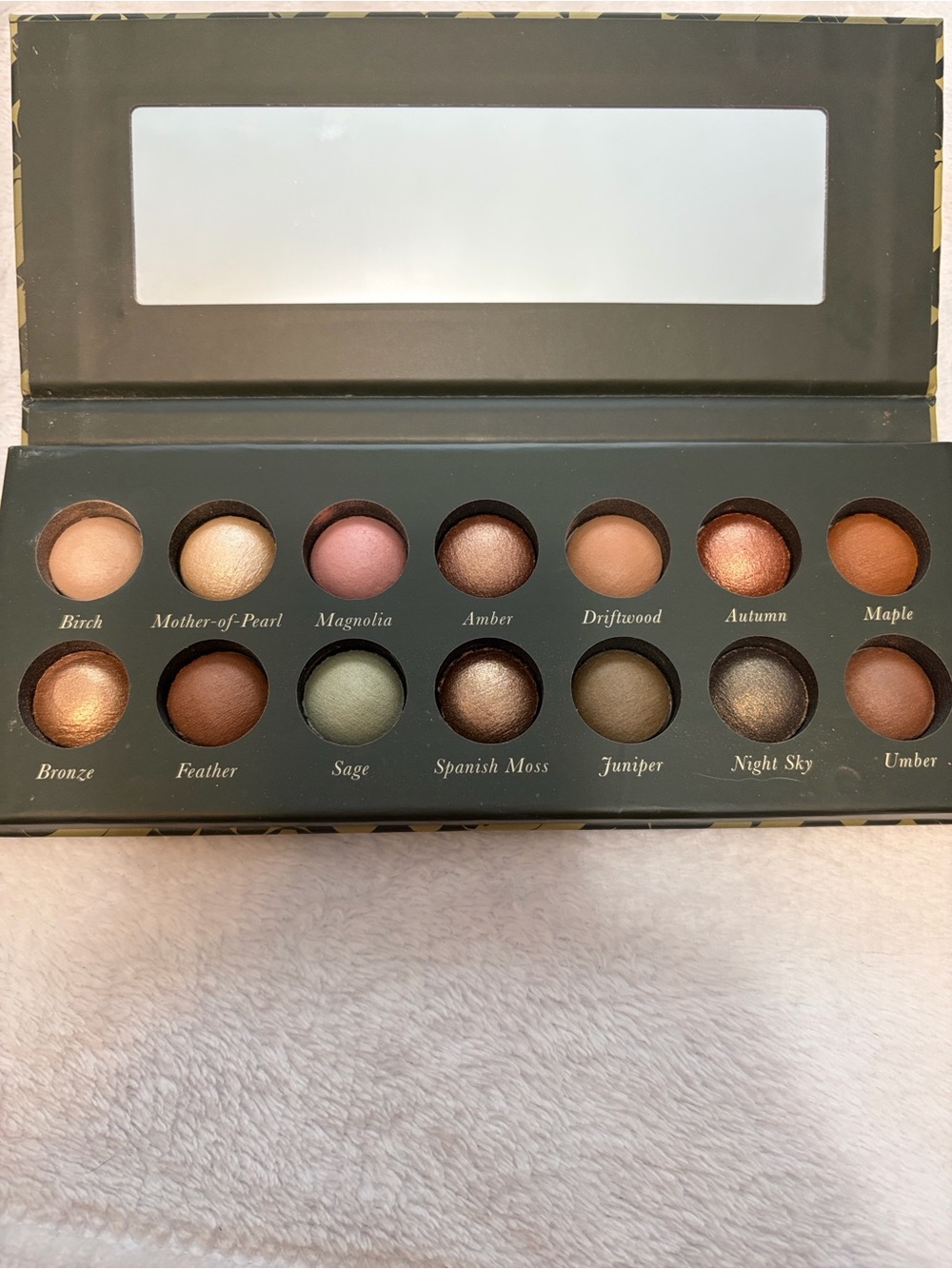 Laura Geller Eyeshadow Palette — The Delectables